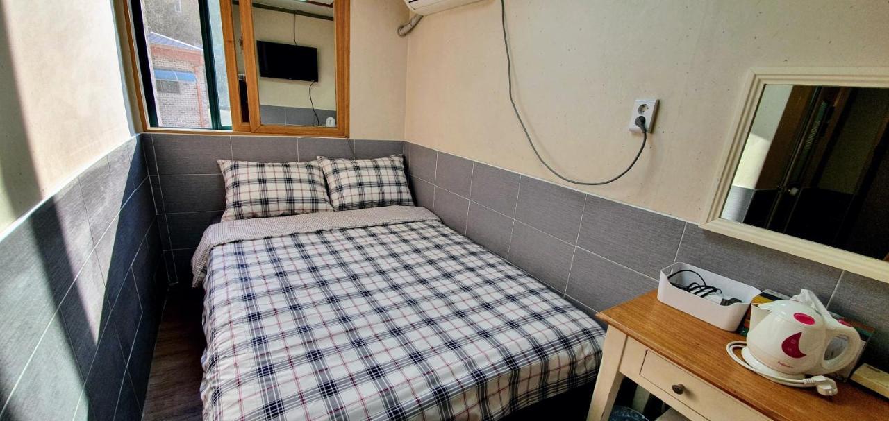 New Sun Guesthouse Myeongdong Seoul Exterior photo